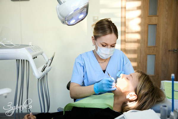 Юлия Евгеньевна – врач стоматолог клиники «Здравея»