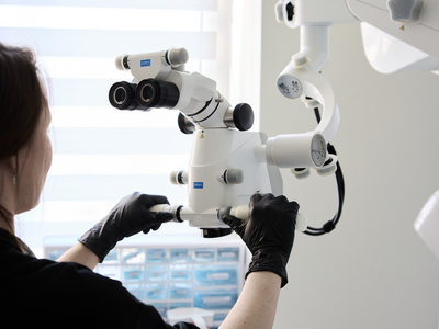 Стоматологический микроскоп в клинике Здравея в Бресте